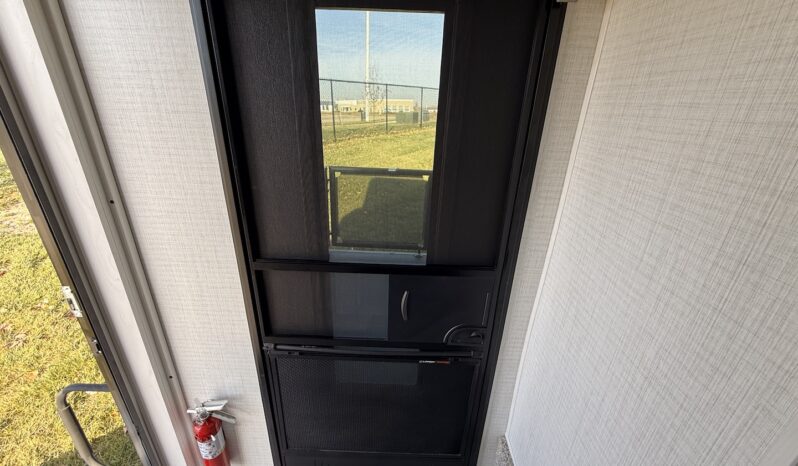 2024 Palomino Real Lite HS-1916 full