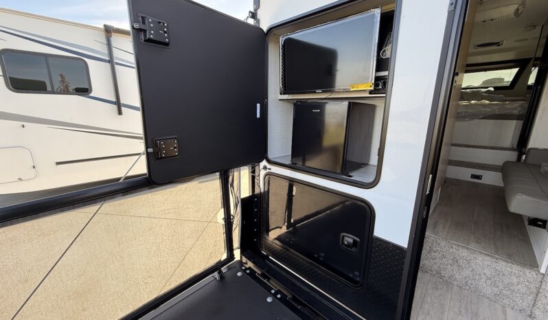 2024 Palomino Real Lite HS-1916 full