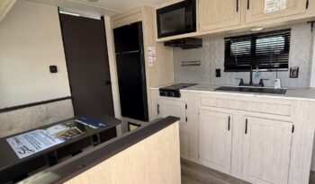 2026 Shasta Oasis 18FQ full