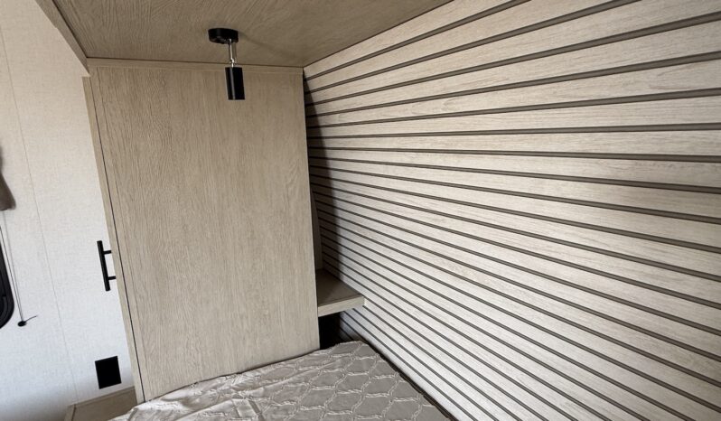 2026 Shasta Oasis 18FQ full