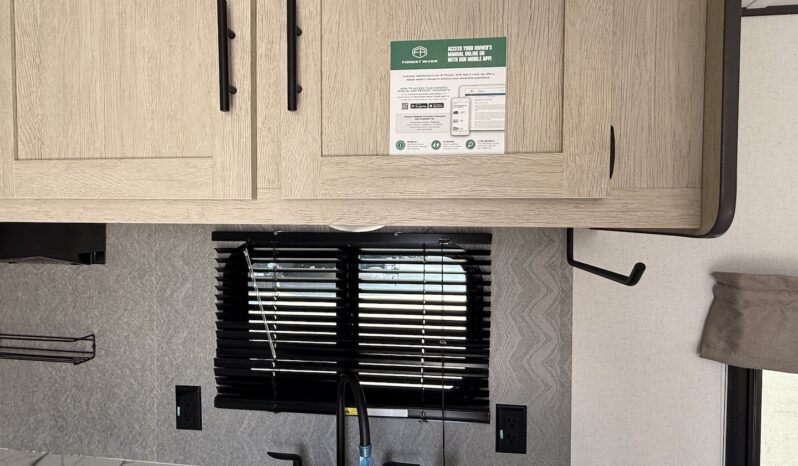 2026 Shasta Oasis 18FQ full