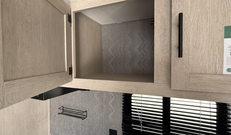 2026 Shasta Oasis 18FQ full