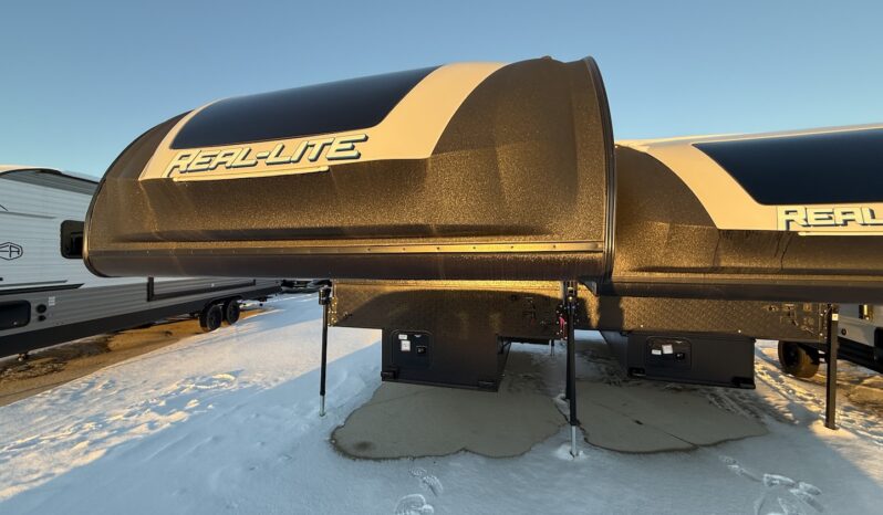 2025 Palomino Real Lite HS-2114 full