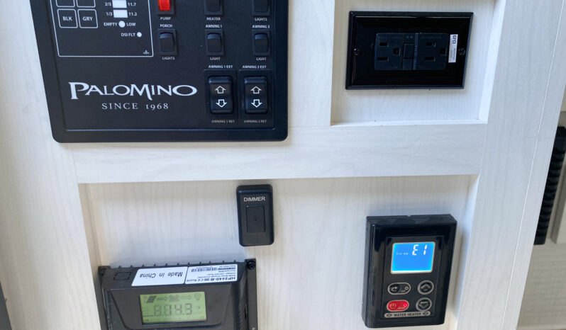 2024 Palomino Real Lite HS-2114 full