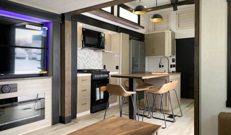 2026 Salem Hemisphere ROOST43 full