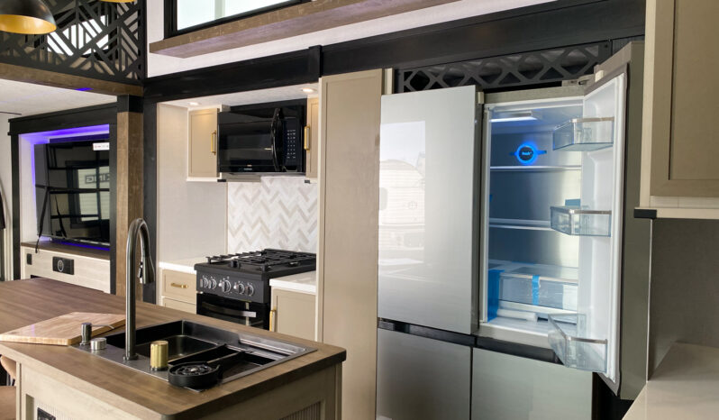 2026 Salem Hemisphere ROOST43 full