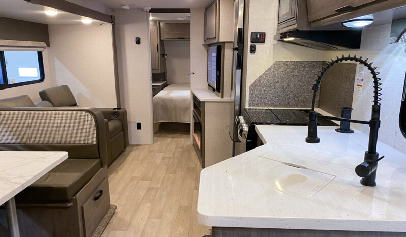 2026 Lance Squire SQ26 full