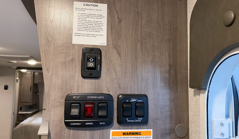 2026 Lance Squire SQ26 full