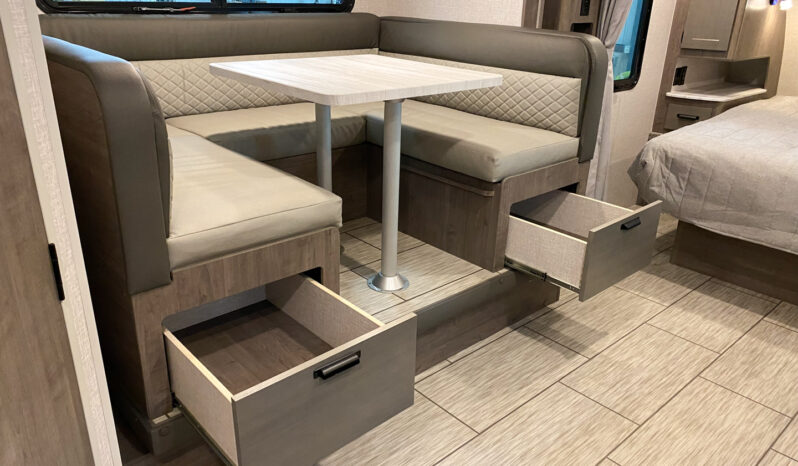 2024 Lance Squire SQ19 full