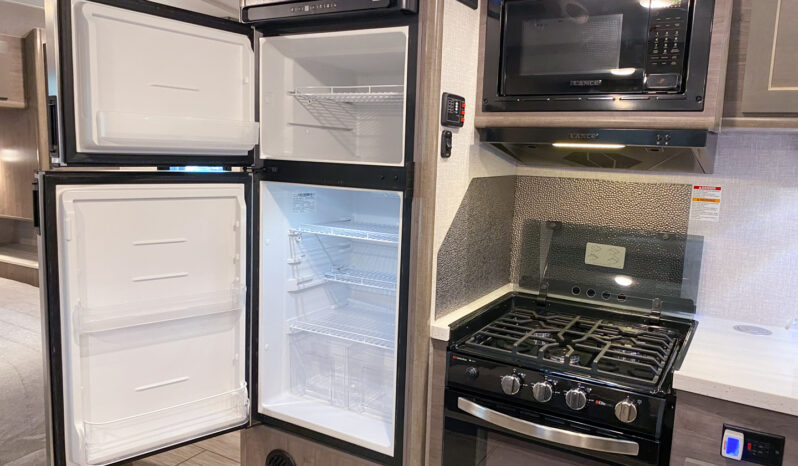 2024 Lance Squire SQ19 full