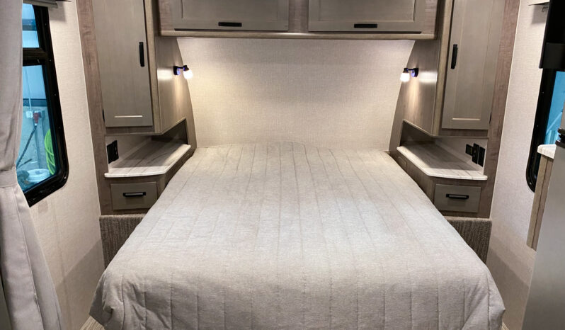 2024 Lance Squire SQ19 full