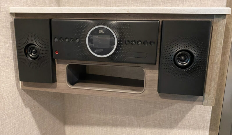 2024 Lance Squire SQ19 full