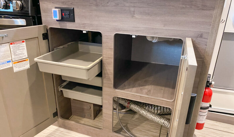 2024 Lance Squire SQ19 full