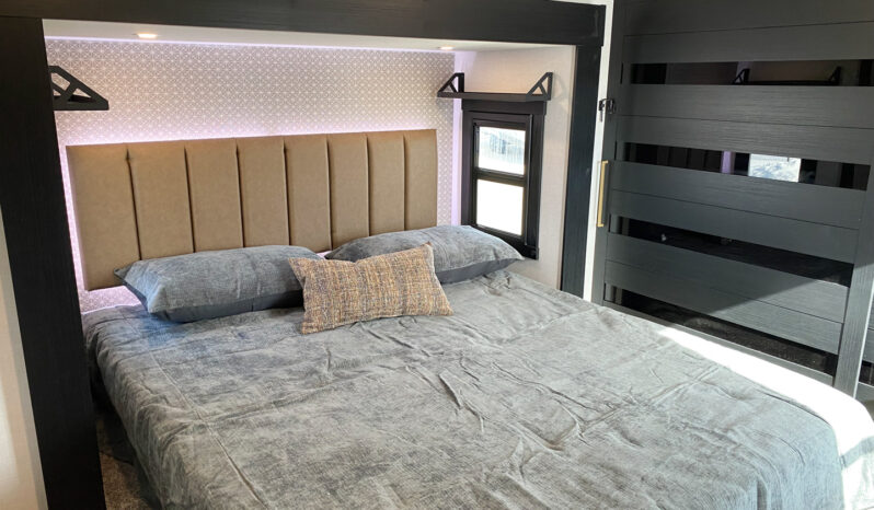 2026 Salem Hemisphere 321DRL full