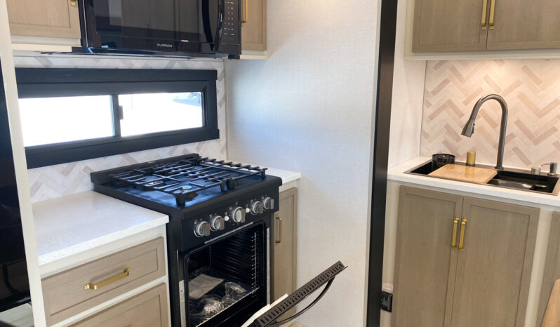 2026 Salem Hemisphere 321DRL full