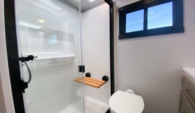 2026 Salem Hemisphere 321DRL full