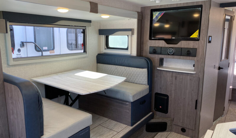 2025 Lance 2565 full