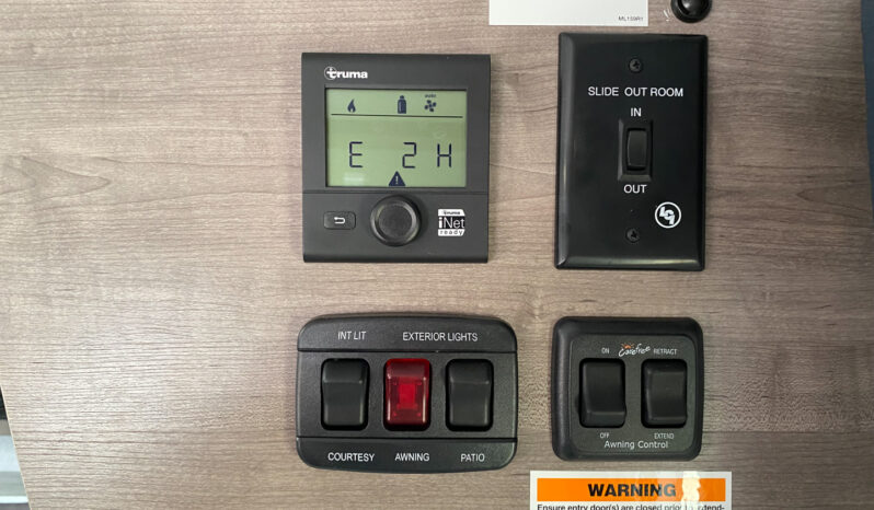 2025 Lance 2565 full