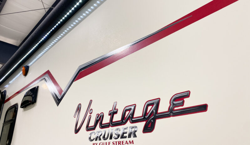 2017 Vintage Cruiser 23RSS full