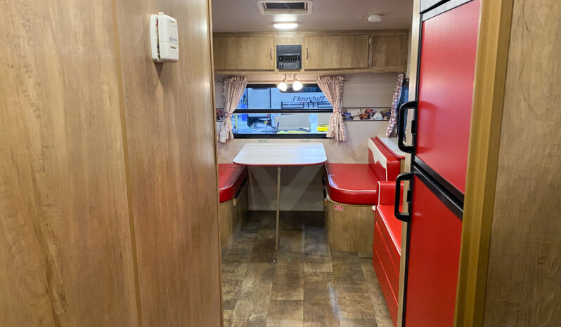 2017 Vintage Cruiser 23RSS full