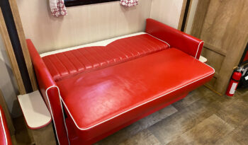 2017 Vintage Cruiser 23RSS full