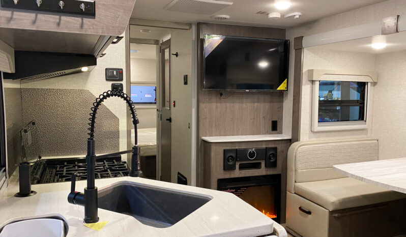 2026 Lance 2465 full