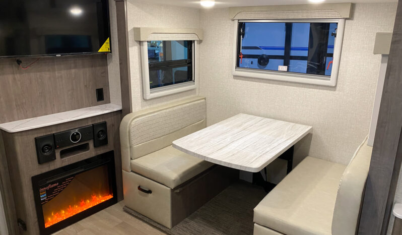 2026 Lance 2465 full