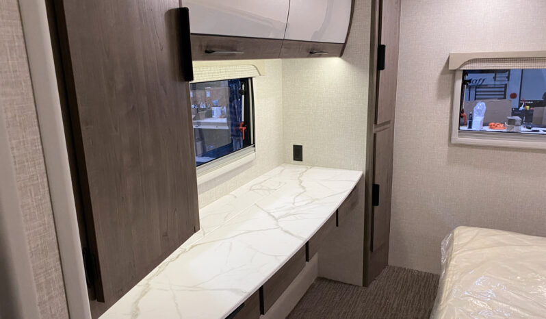 2026 Lance 2465 full