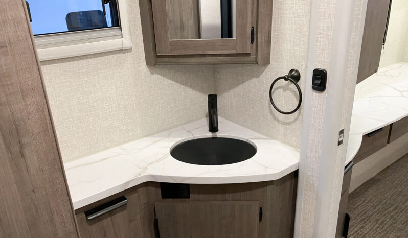 2026 Lance 2465 full