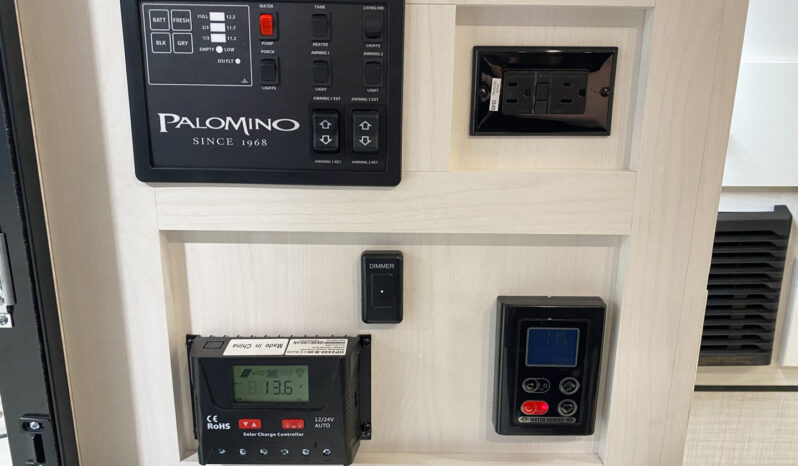 2024 Palomino Real Lite HS-2114 full