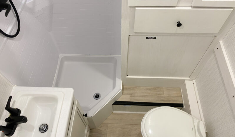 2024 Palomino Real Lite HS-2114 full