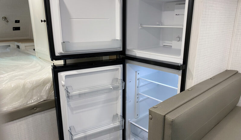 2024 Palomino Real Lite HS-2114 full