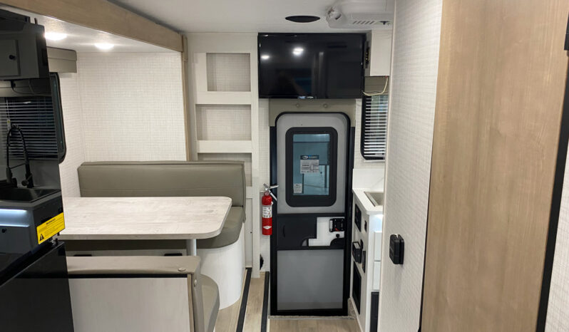 2024 Palomino Real Lite HS-2114 full