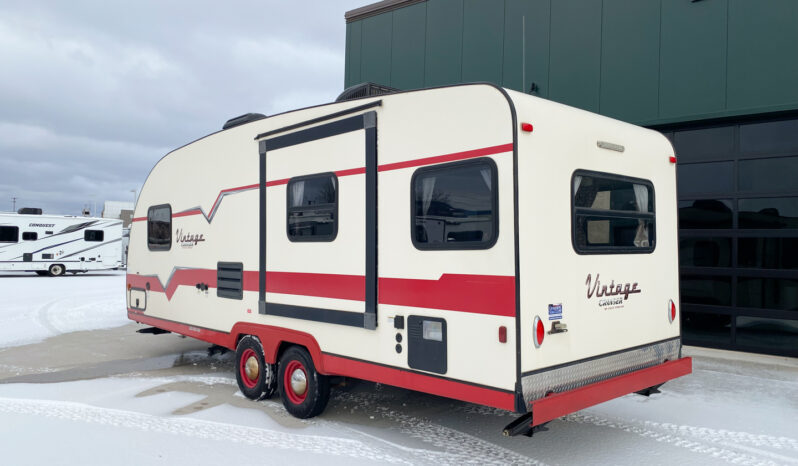 2017 Vintage Cruiser 23RSS full