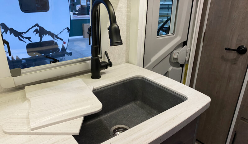 2026 Lance 1685 full