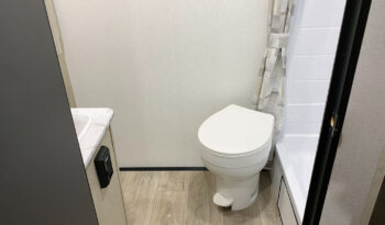 2025 Shasta Oasis 18FQ full