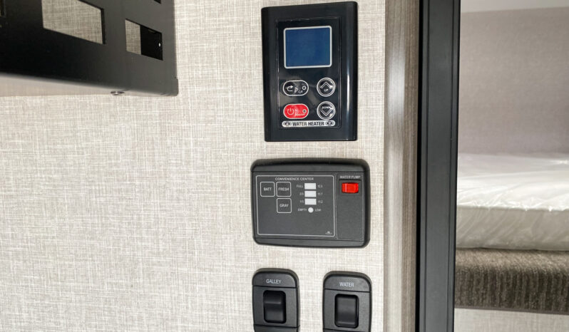 2026 Lance Squire SQ805 full