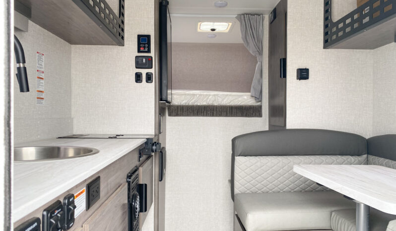 2026 Lance Squire SQ805 full