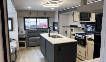 2026 Shasta Oasis 33RLTS full