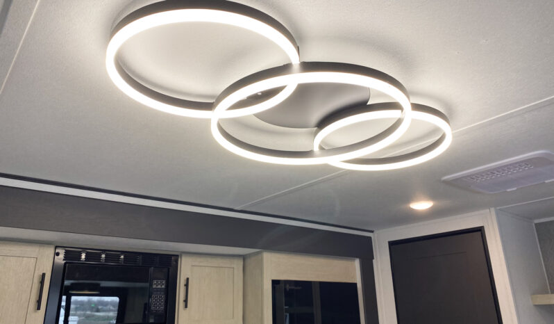 2026 Shasta Oasis 33RLTS full