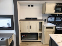 2026 Shasta Oasis 33RLTS full