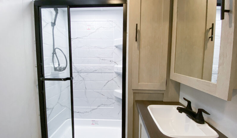 2026 Shasta Oasis 33RLTS full