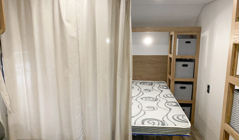 2024 Cherokee Wolf Den 26EV full