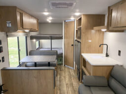 2024 Cherokee Wolf Den 26EV full