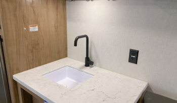 2024 Cherokee Wolf Den 26EV full