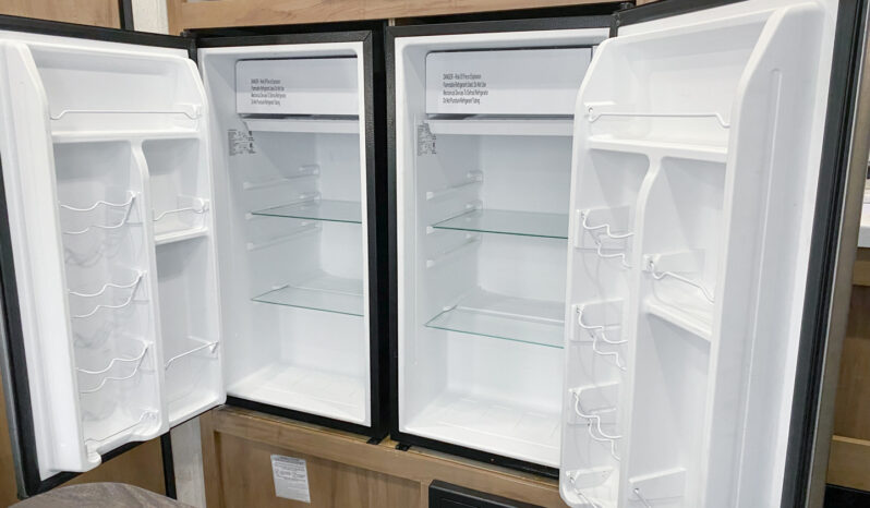 2024 Cherokee Wolf Den 26EV full