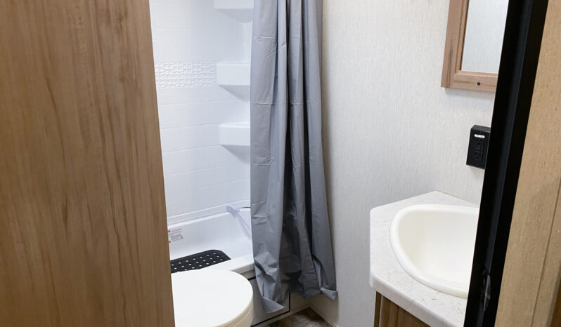 2024 Cherokee Wolf Den 26EV full