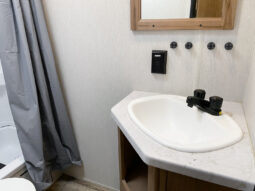 2024 Cherokee Wolf Den 26EV full