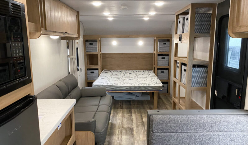 2024 Cherokee Wolf Den 26EV full
