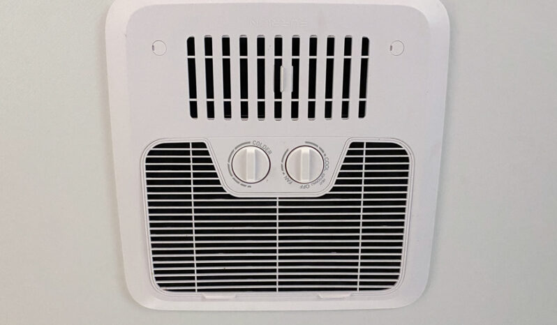 2024 Cherokee Wolf Den 26EV full